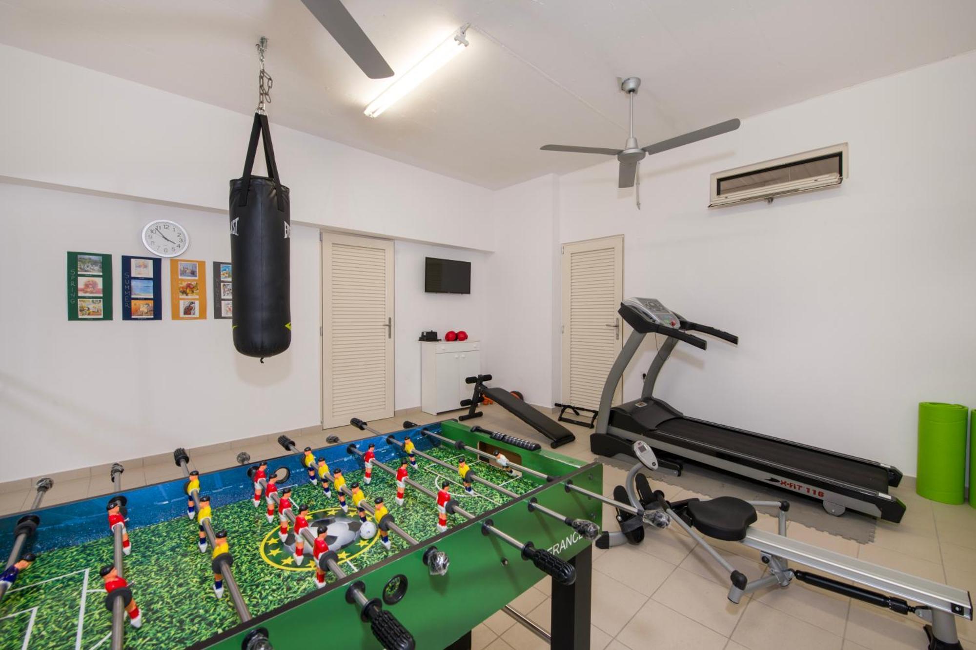 Four Seasons Private Villa - Seaview - Big Heated Pool - Gym - Sport Activities Гуве Экстерьер фото