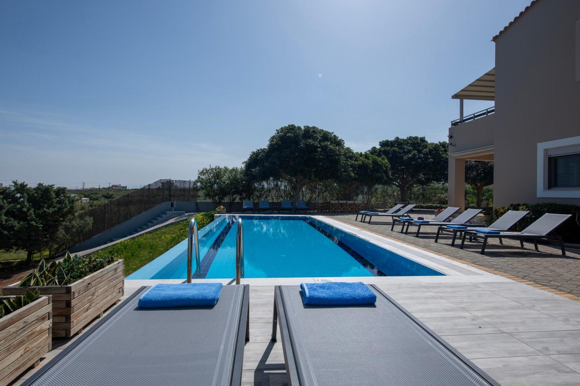 Four Seasons Private Villa - Seaview - Big Heated Pool - Gym - Sport Activities Гуве Экстерьер фото